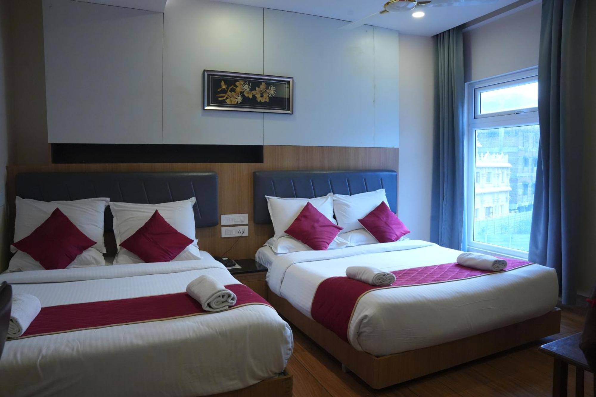 Kvp Golden Inn Tirupati Exterior foto