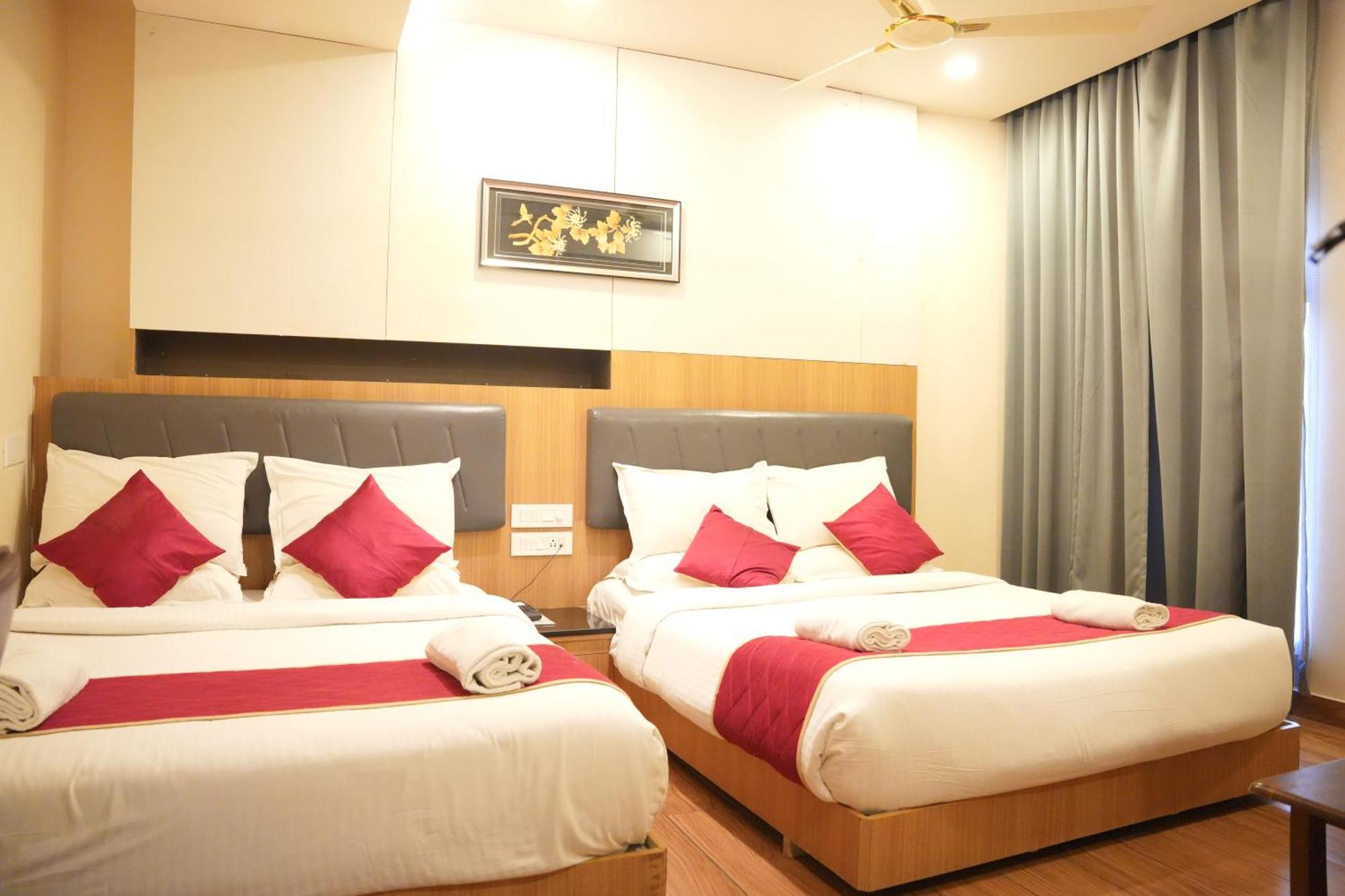Kvp Golden Inn Tirupati Exterior foto